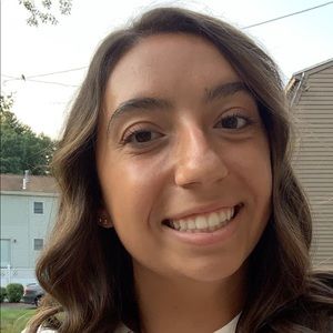 Meet your Posher, Brianna